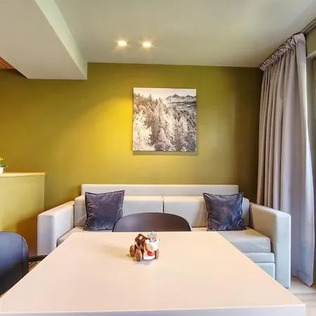Sui Generis - Urban Apartment