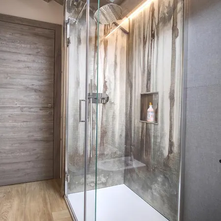 Sui Generis - Urban * Aosta