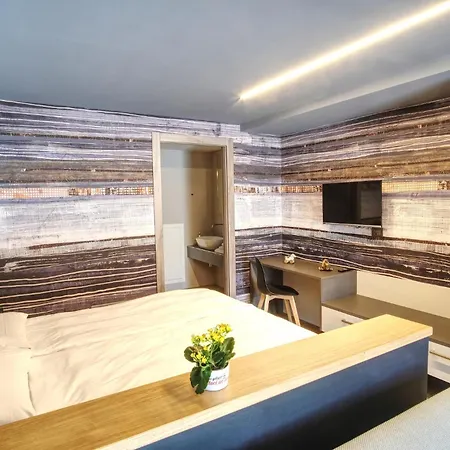 Sui Generis - Urban *