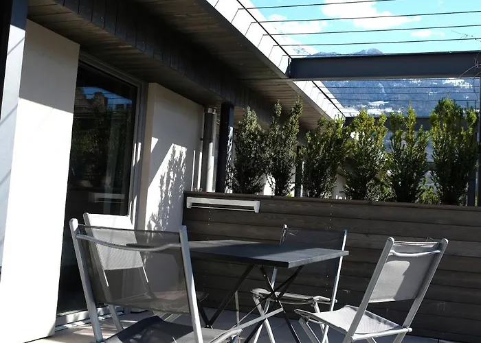 Sui Generis - Urban Apartment *