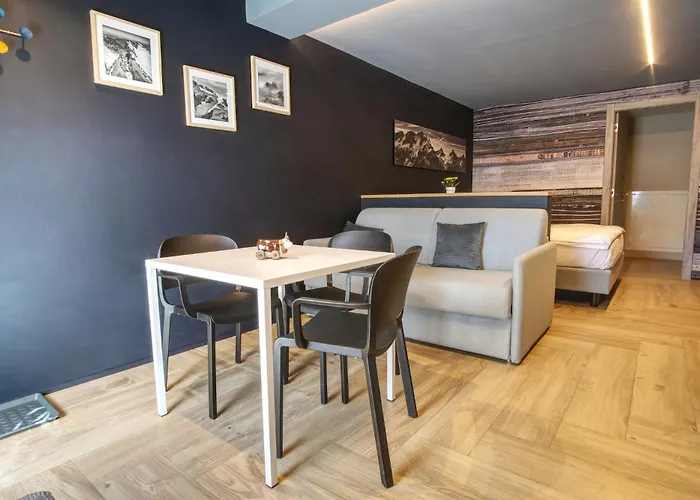 Sui Generis - Urban Apartment Aosta