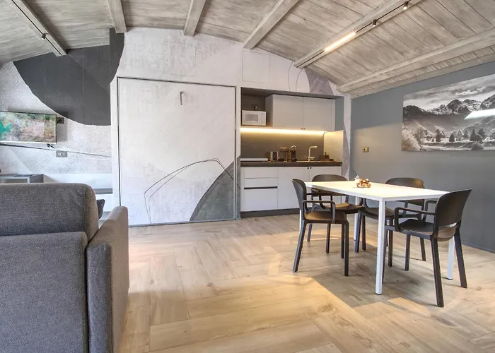 Sui Generis - Urban Apartment Aosta