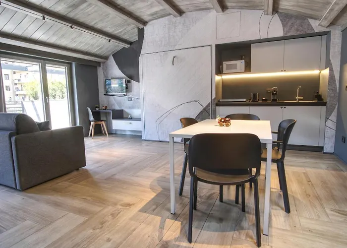 Sui Generis - Urban Apartment *